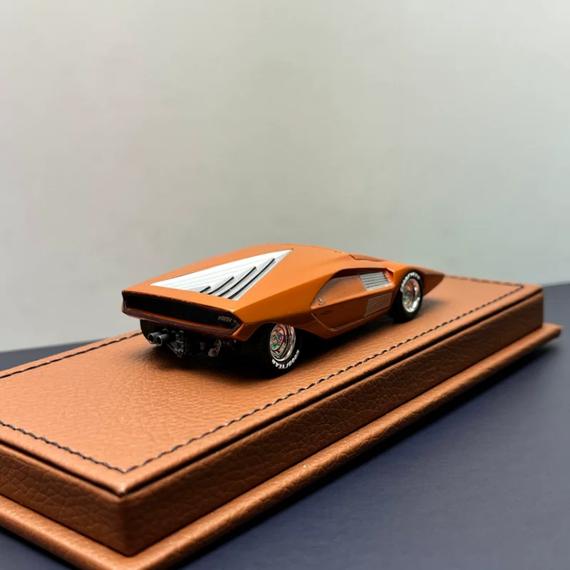 ENGUP 1/43 Scale 1970 Lancia Stratos Zero Resin Concept Car Model Simulation Toy Souvenir Gift Collectibles