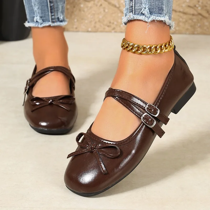 French-style Bow Mary Jane Shoes for Women, for Daily Commuting, with Thick Heels and A Shallow Toe Shape.