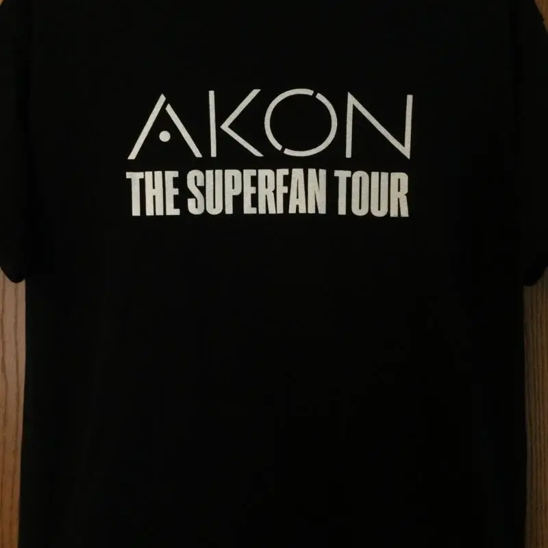 

Черная рубашка Akon Singer/Songwriter/Producer/Actor «Суперфан Тур» XL