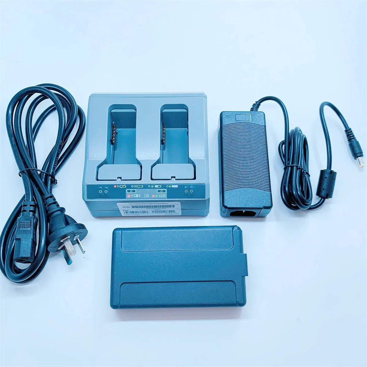 شاحن بطارية تريمبل بفتحة مزدوجة عالي الجودة لسلسلة S SX10 R2 R8 R8s R10 R12 R12i & MT1000