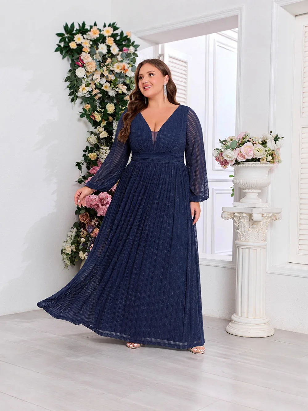 BKQU 심플 플러스 사이즈 이브닝 드레스 여성용 긴 소매 반짝이는 주름진 A라인 브이넥 풀라이닝 백 지퍼 이브닝 가운