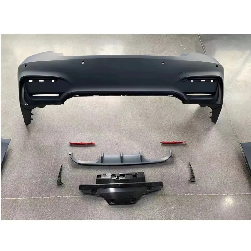 F32 F33 F36 ترقية M4 نمط طقم الجسم بوديكيت المصد الأمامي المصد الخلفي الجانب تنورة لسيارات BMW 4 سلسلة F32 F33 F36