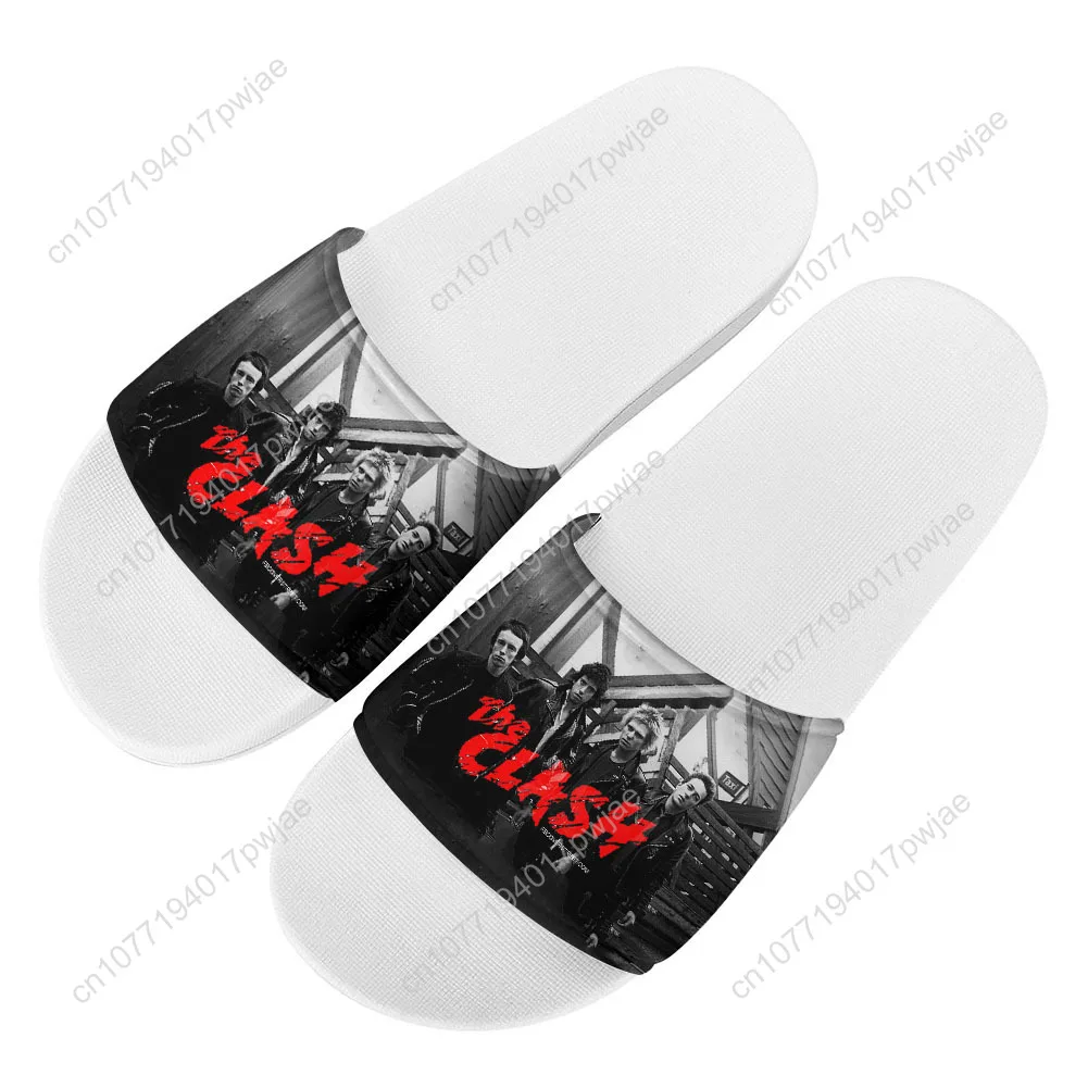 شباشب The Clash Rock Band أحذية مائية منزلية للرجال والنساء شبشب صيفي ريترو ستريت داخلي خارجي دش خفيف صنادل حمام السباحة #3