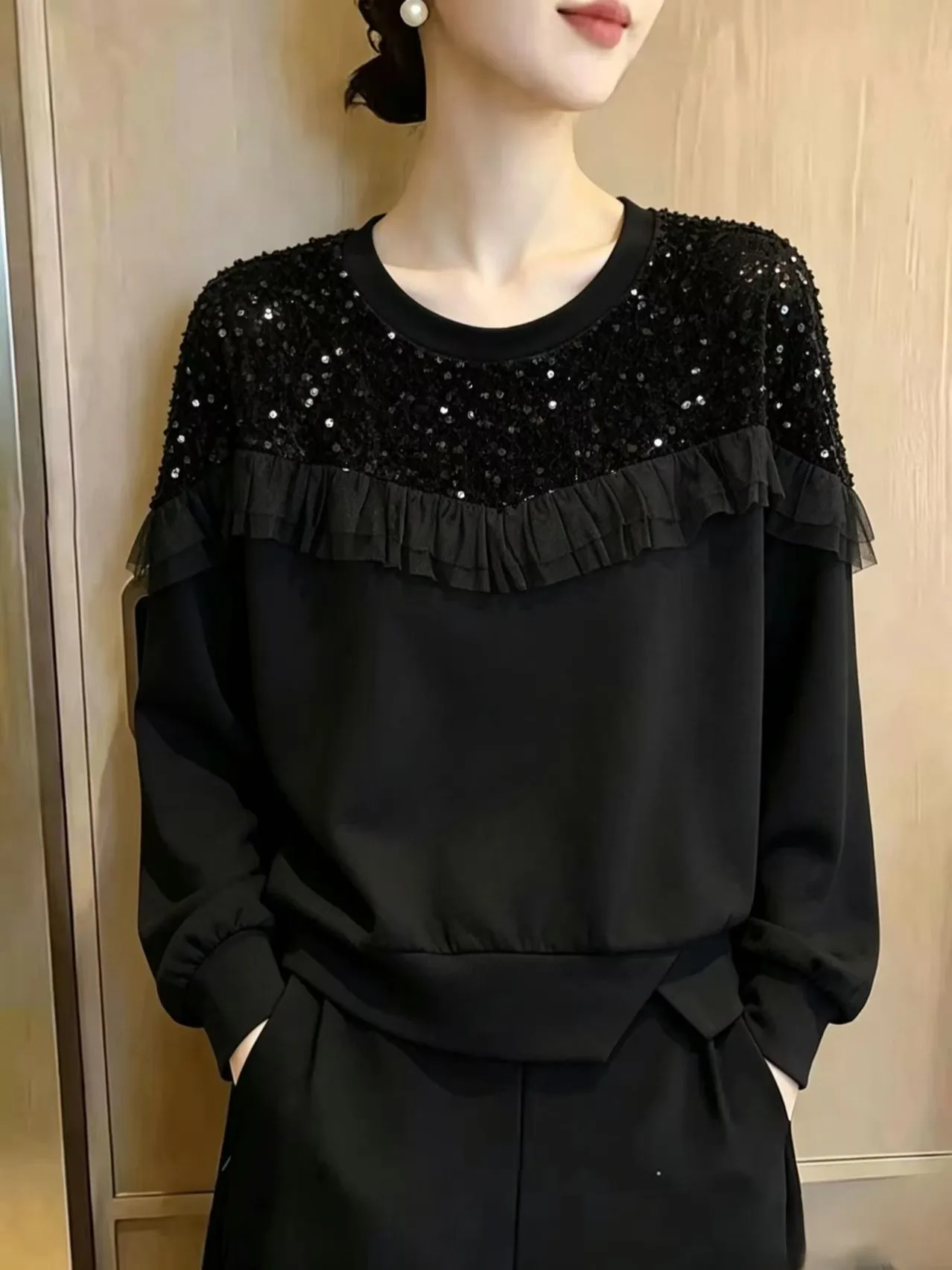 Loose Long Sleeve Hoodless American Style Women's Sweatshirt Black round Neck Sequin Patchwork Top for Autumn Winter