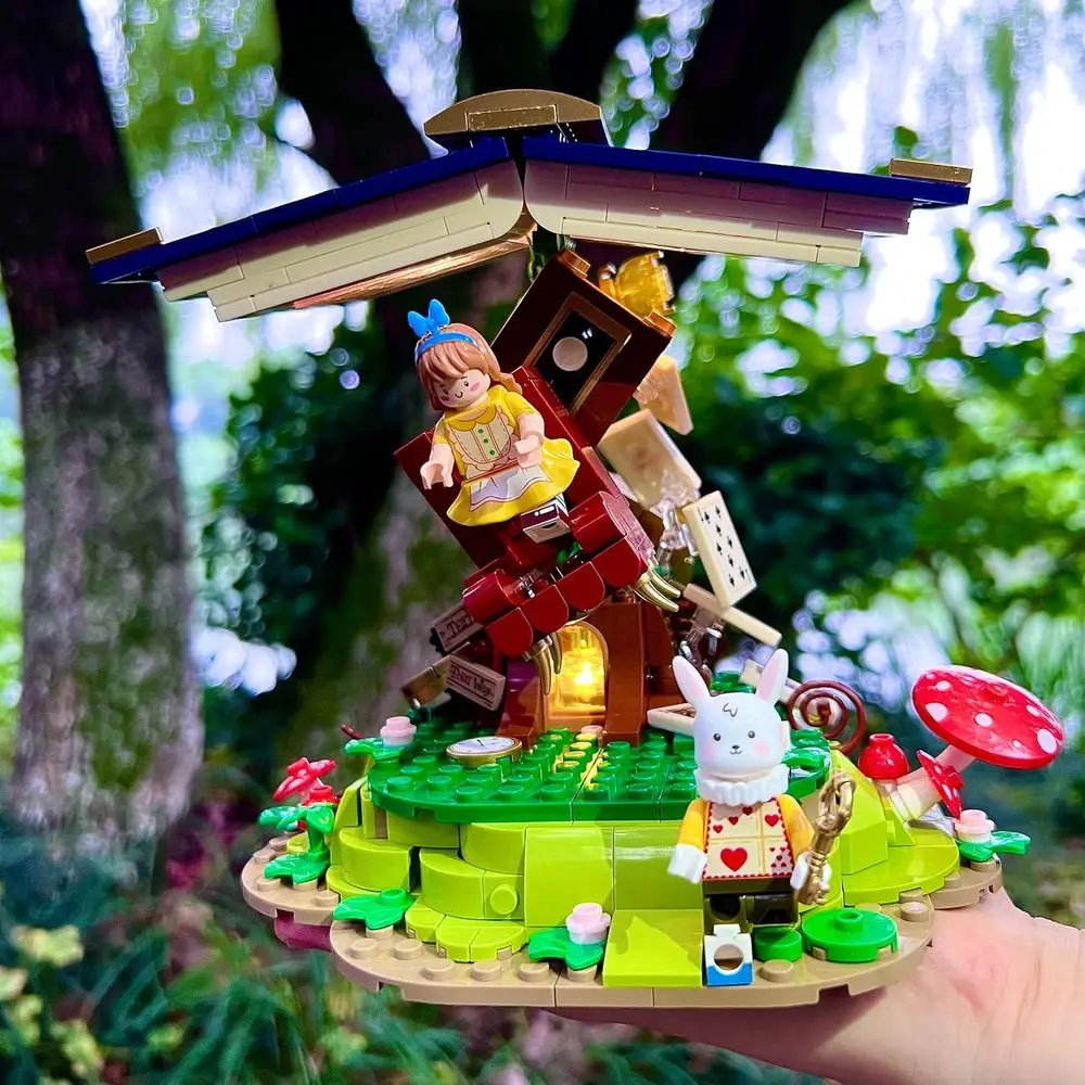 Bloques de construcción temáticos de Alicia en el país de las maravillas, decoración decorativa para el hogar, regalo para todas las edades, edición coleccionable