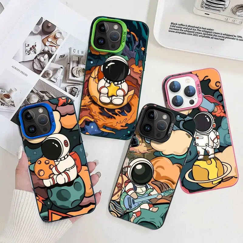 

Star Astronaut Cute Cool Phone Case For Apple iPhone 14 13 11 12 15 Pro Max 15Plus 11Pro Matte Anti-fall Cover Silvery