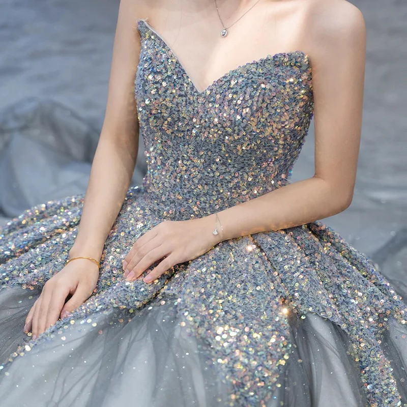 Серебристо-серое платье 2025Новое модное банкетное свадебное ежегодное собрание Пышная юбка Художественный экзамен Вечернее платье для ходьбы и шоу Женское