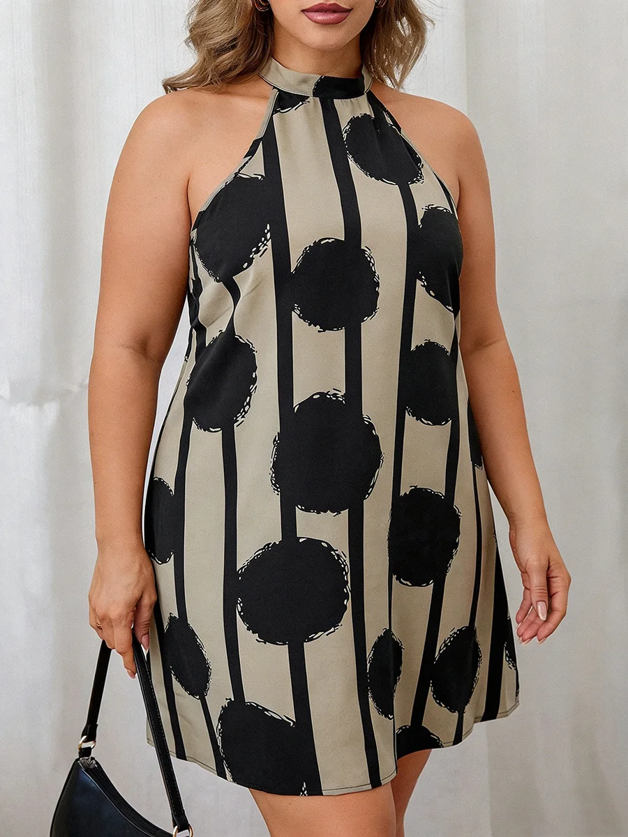 Thumbnail 4 - #29 Trending Plus Size Maxi Dress Right Now