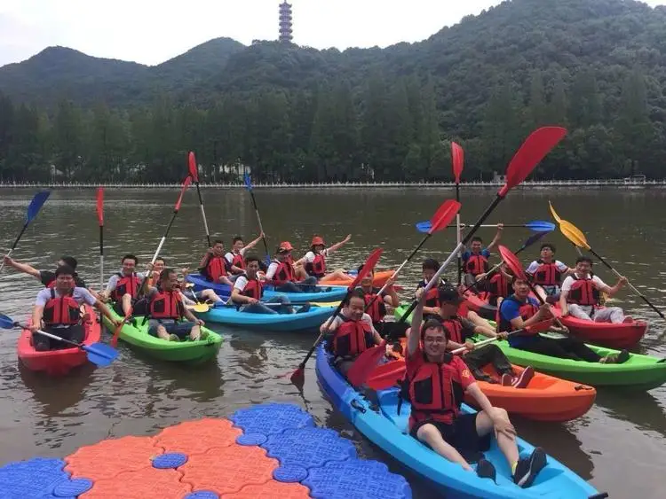 Single Inflatable Sea Kayak, Professional Fishing Boat with Paddles 2025