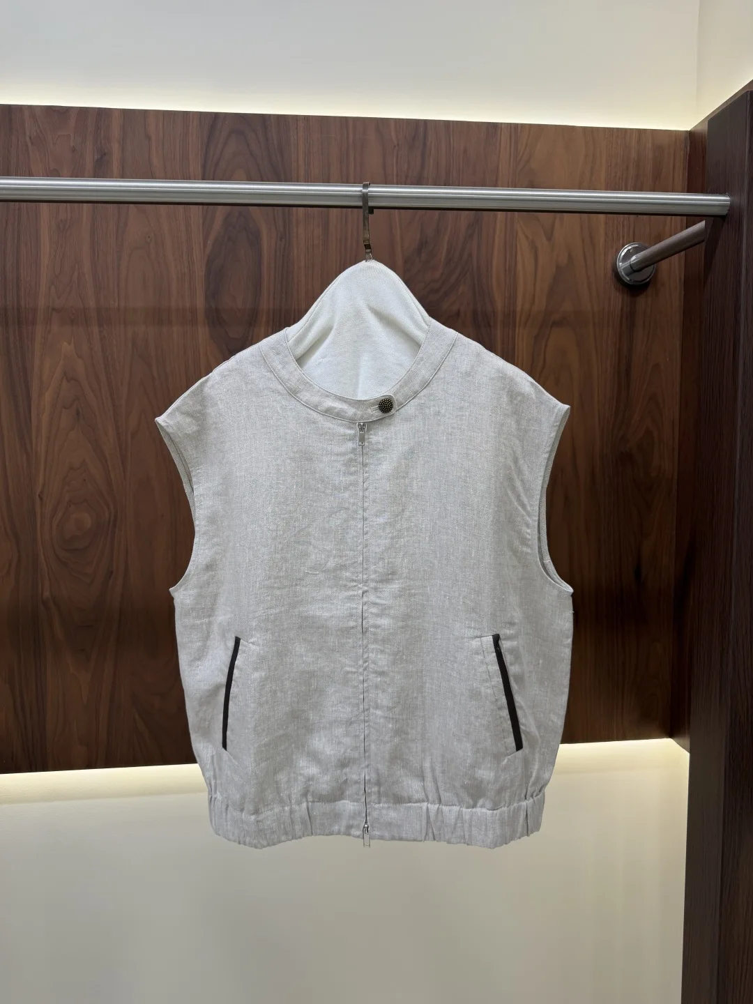 

Women's Casual & Versatile 2026 Spring/Summer Set: Pure Linen Sleeveless Vest and Wide-Leg Trousers with Elastic Waist