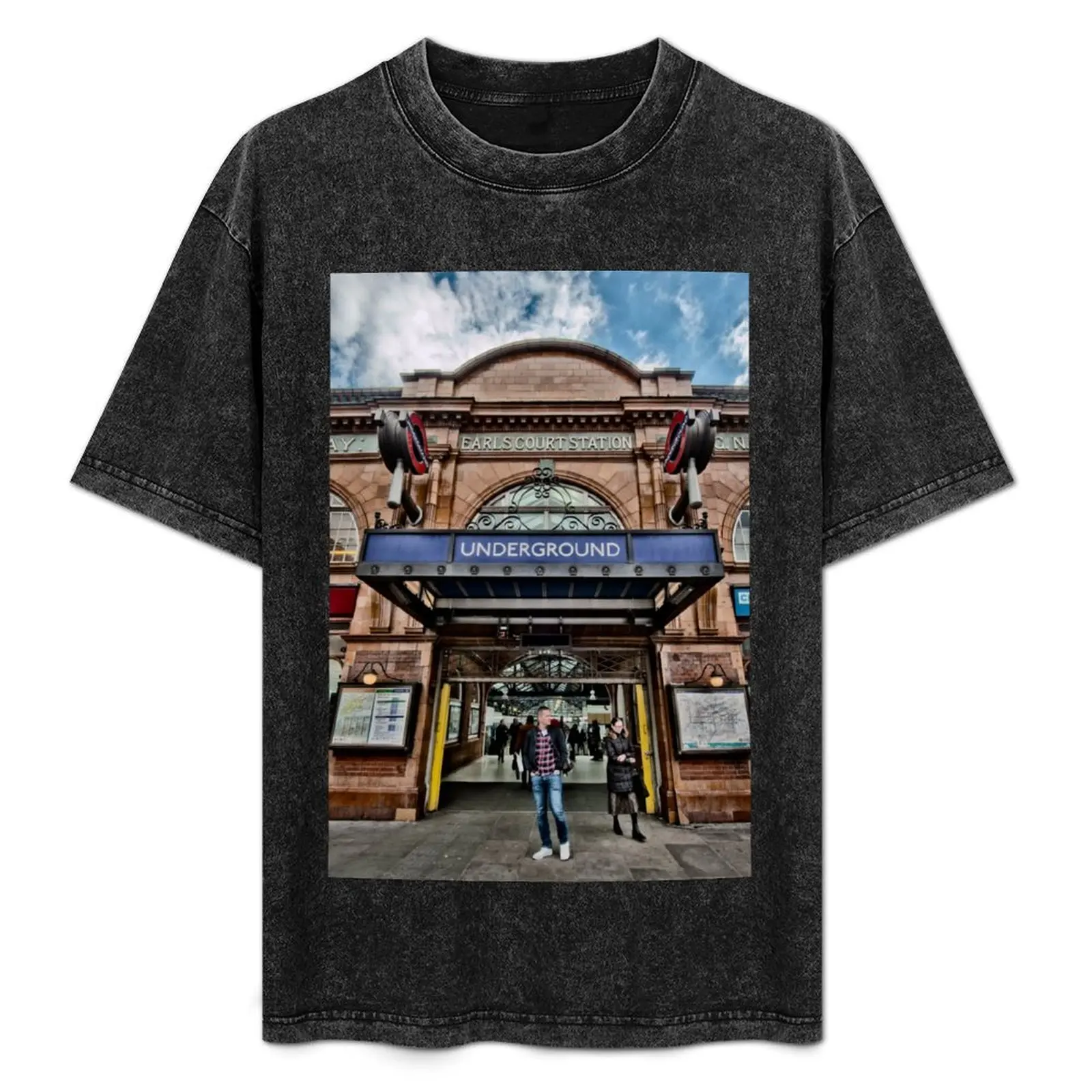 

Earl's Court Tube Station T-Shirt mens graphic t shirts cotton t shirts man 100% T-Shirt
