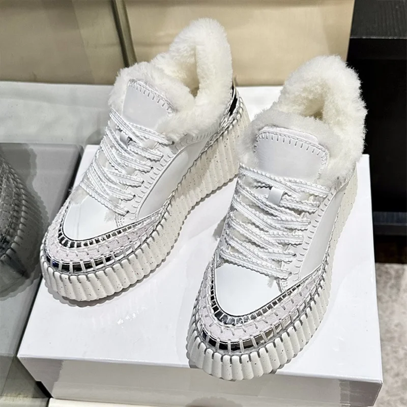 Nuevos zapatos informales de lana de alta calidad para mujer con suela gruesa de espuma de alta densidad de piel de vaca cómodos para invierno 25110906