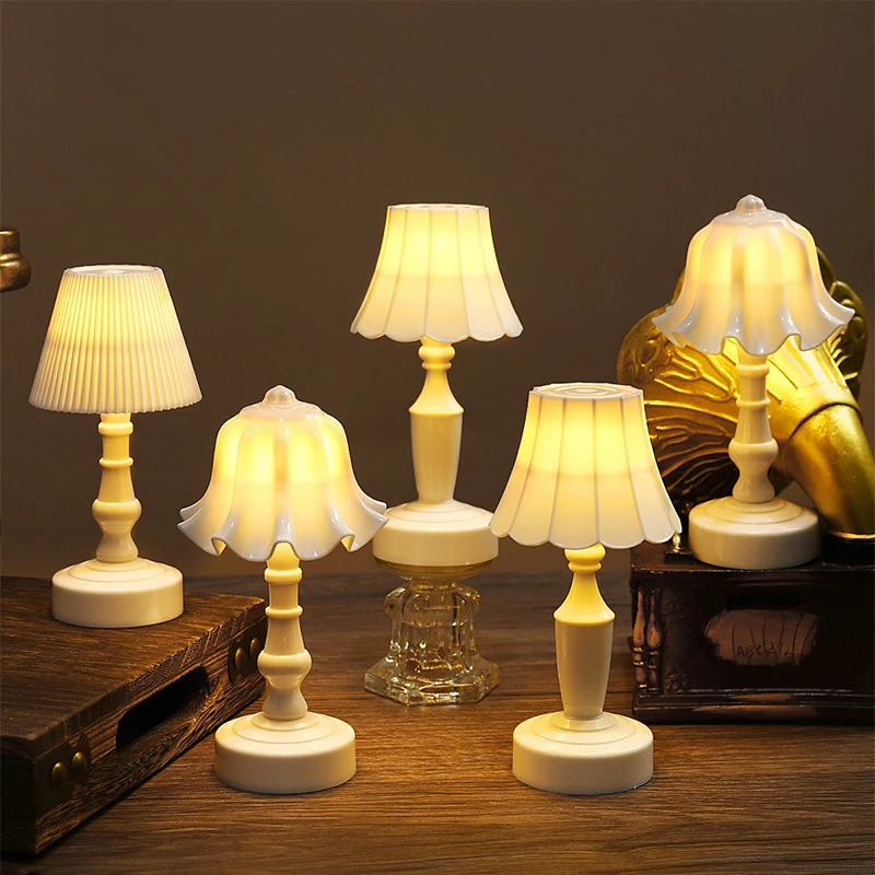 Mini LED Night Light Battery Powered Cute Flower Shape Nordic Table Lamp Warm Light for Bedroom Children Gift Home Decor