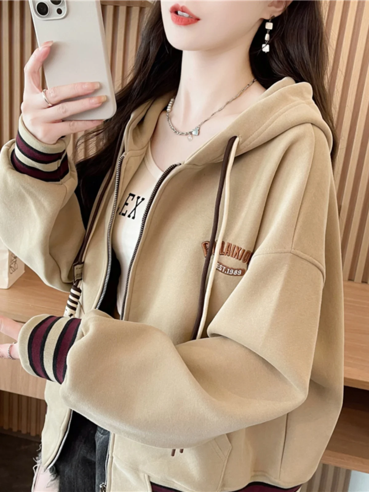 

Baseball Jackets Red Womens Autumn Fleece-Lined Splashproof Heavy Hip-Hop Streetwears Ethnic Handsome Girl's Striped Collar Chic