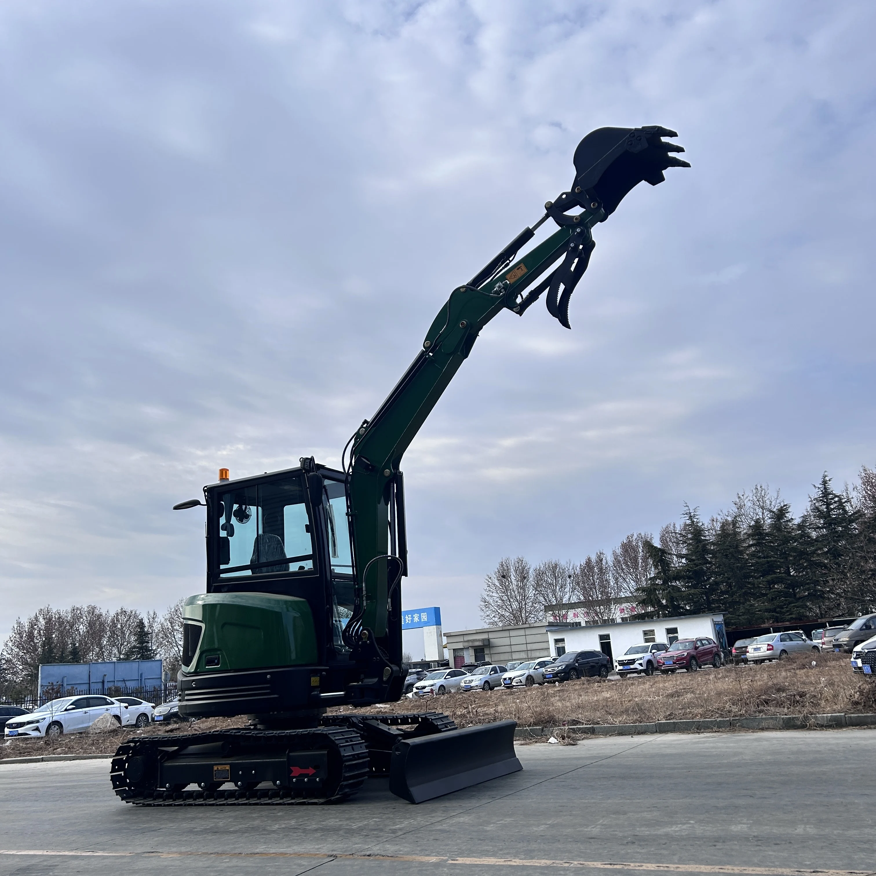 

EPA3.5-ton Kubota engine 35U tracked excavator Kubota mini excavator sold at 30% off with 1-year warranty