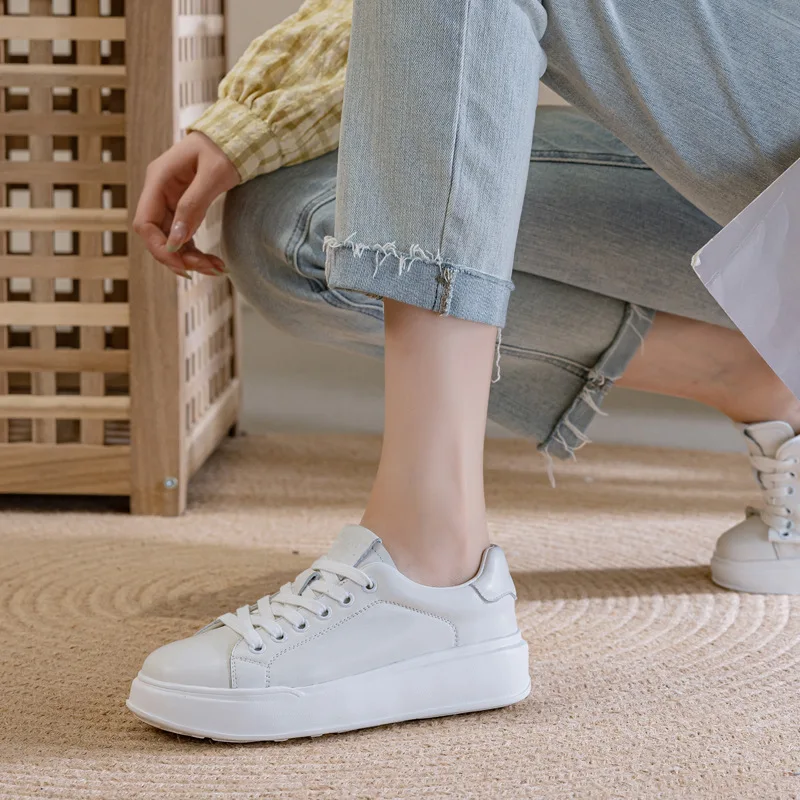 

Genuine leather white shoes women's board shoes 2025 new spring and autumn casual breathable thick sole single shoe large size
