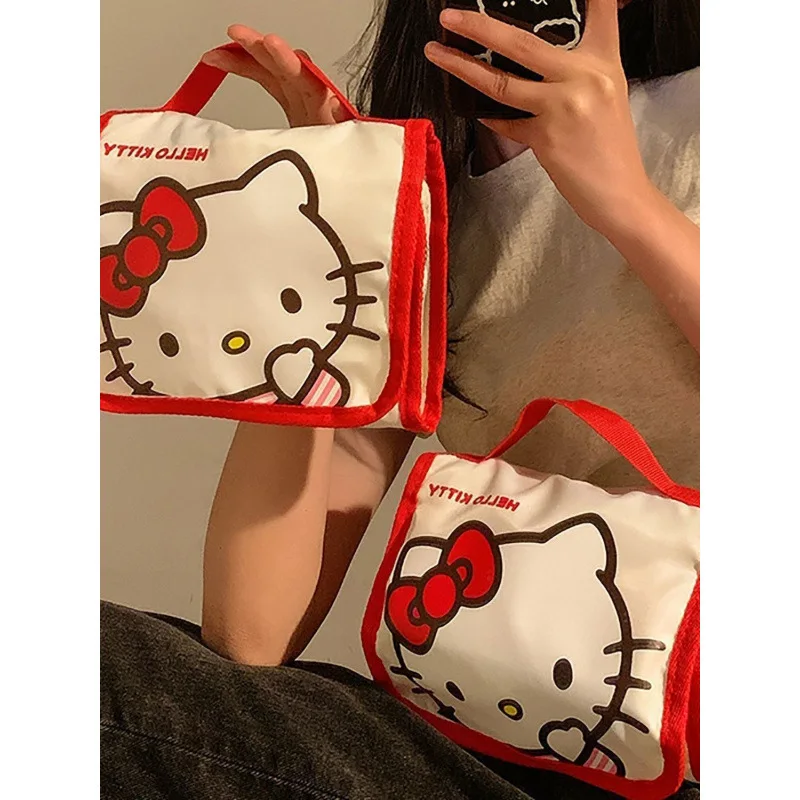 サンリオハローキティ化粧品バッグ漫画かわいい大容量折りたたみ収納トラベルバッグかわいいポータブルハンドヘルドチェック柄化粧バッグ