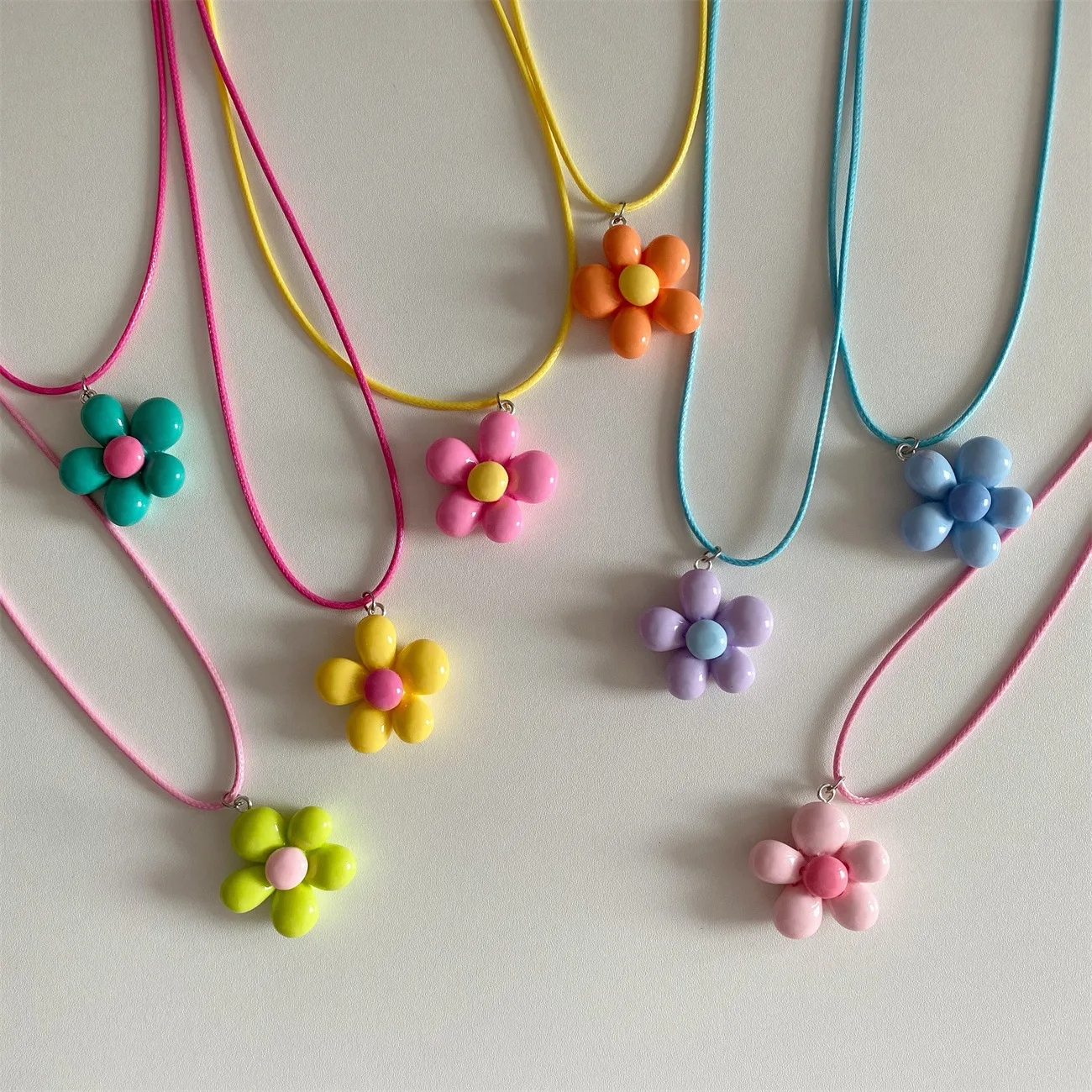 LATS الحلو الملونة زهرة قلادة قلادة للنساء فتاة الأزهار تصميم حبل سلسلة المختنقون الأزياء والمجوهرات هدية #1