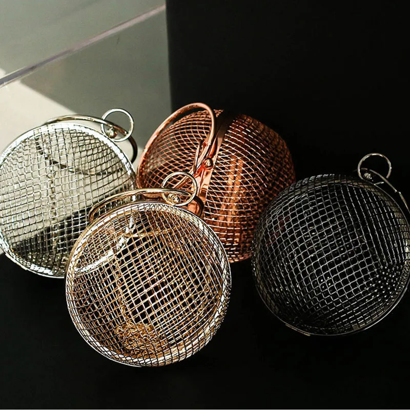 Gold Metal Clutch Bag 2024 Luxury Handbags Women Bags Designer Round Mini Hollow Purse Ladies Hand Bag Prom Chain Crossbody Bags