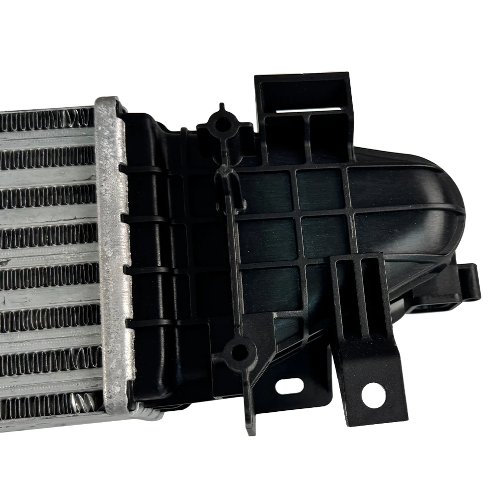 المبرد الداخلي لشروليه تراكس 2024-2025 L3 1.2L التوربينات تهمة مبرد الهواء مكونات المحرك اكسسوارات السيارات 42781709 42814935