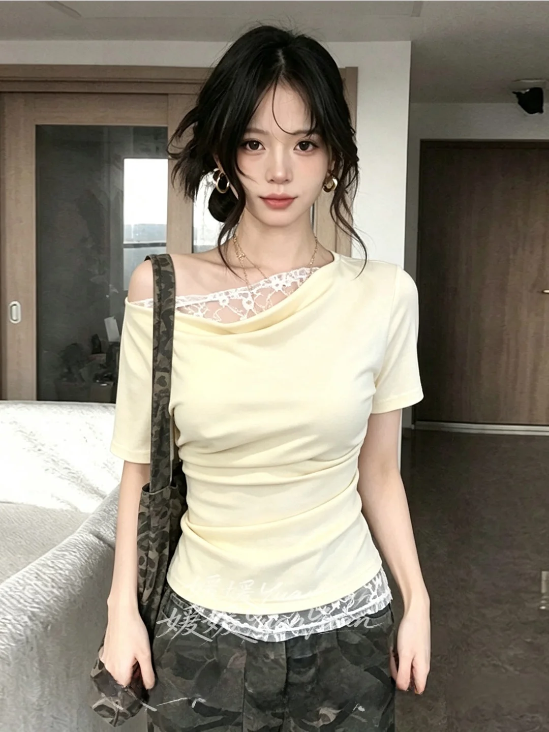 Yellow Lace Splice One Shoulder Short Sleeve T-Shirt Pure Desire Sexy Girl Summer Cool Feeling Thin Model Polyester Fabric
