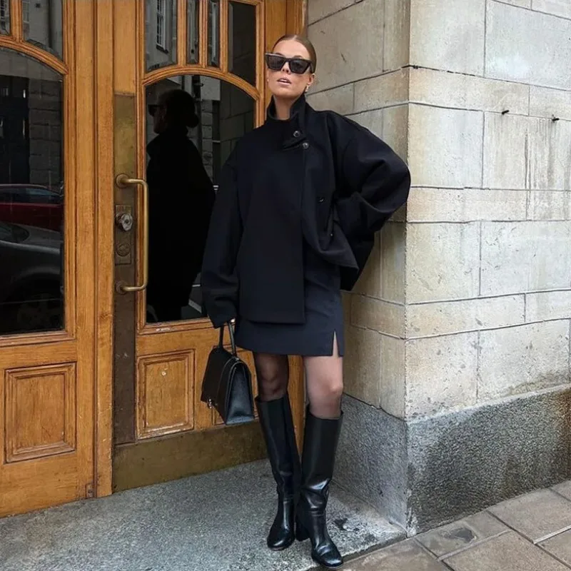 

Women's Tailored Cropped Wool Blazer - Stand Collar Single-Breasted Button Closure 2025 Elegant Office Outerwear for European Am