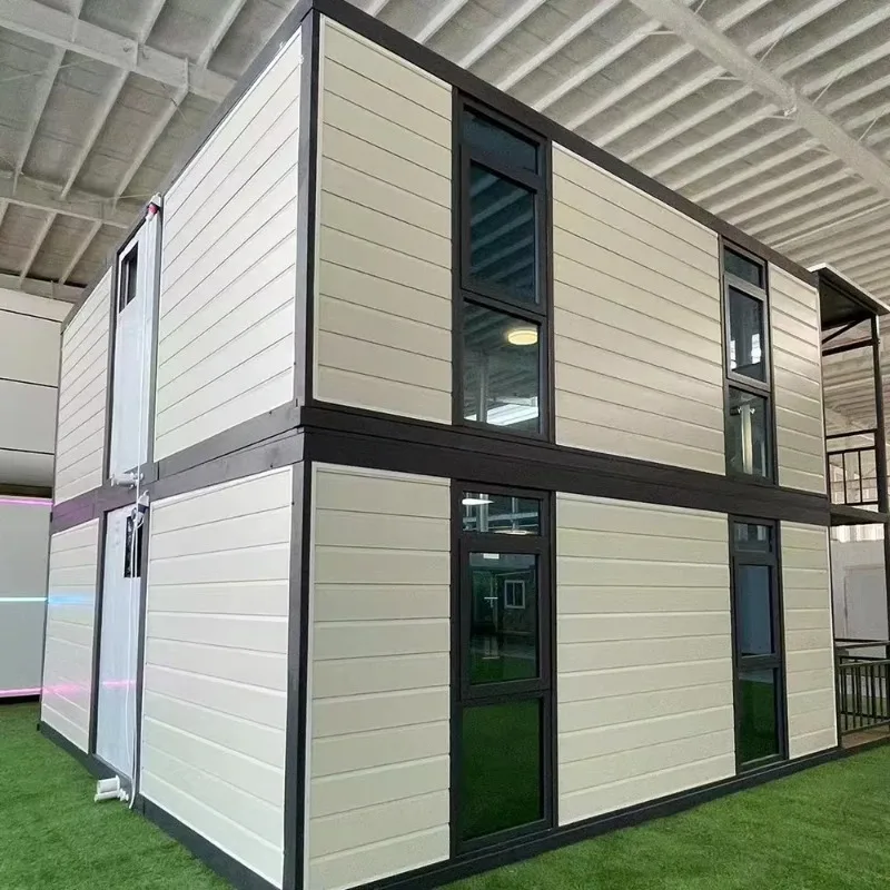 Customized Movable Living Expandable Home 20ft 40ft 2 3 4 Bedroom 1 Bathroom Kitchen Expandable Container House With Terrace