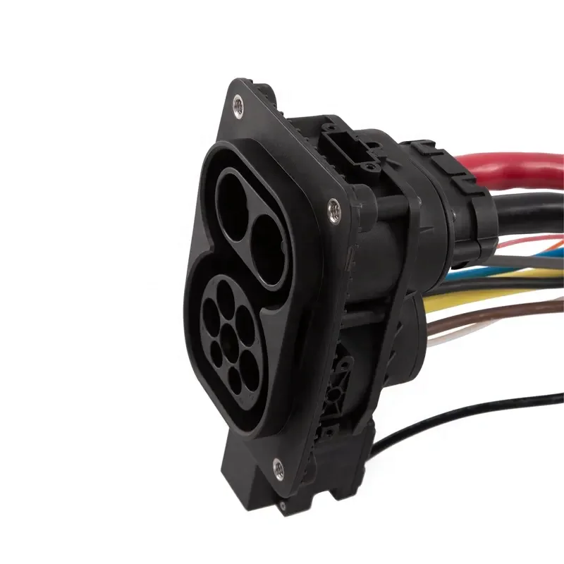 IEC 62196-3 80A/125A/150A/200A Fast EV Charger CCS2 DC Sockets 200A 1000V Ccs Combo 2 Connector with Cable for Electric Car