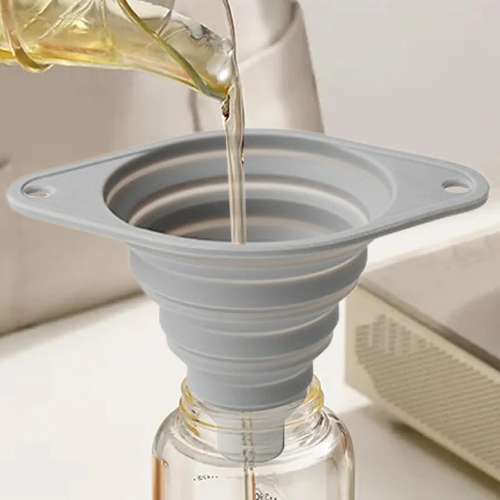 Household small funnel food-grade silicone funnel mini telescopic folding funnel wide-mouth funnel for pouring oil wine leaking