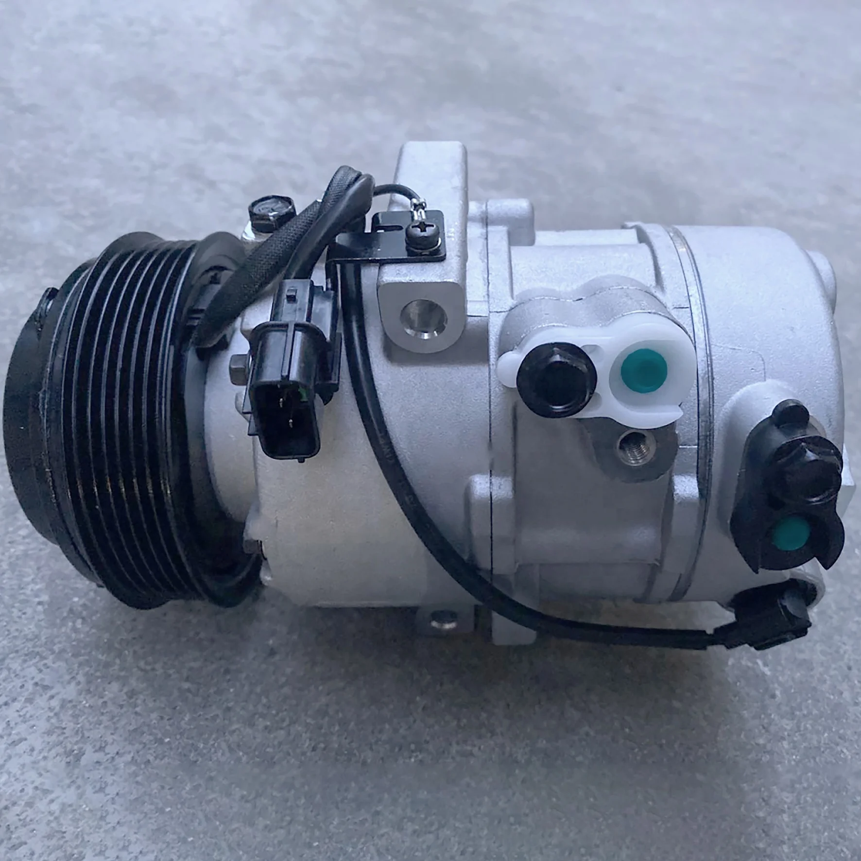 Compressori AC automatici OEM 97701-d3200 977012p400 per il nuovo compressore del condizionatore d'aria per auto Tucson 2.0L 2015