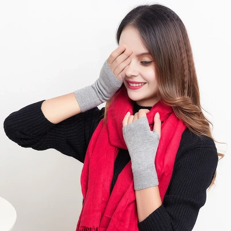 Gestrickte fingerlose Wollhandschuhe für Damen, warme Kaschmir-Stretch-Halbfinger-Fäustlinge für Cosplay, kurze Winterhandschuhe für Frauen