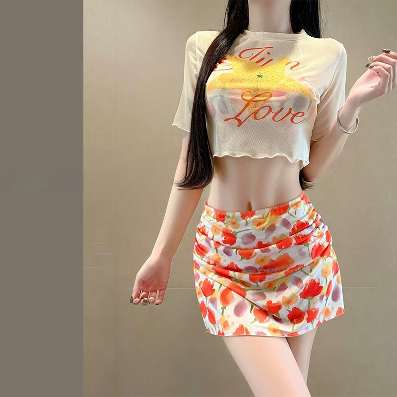 

Сексуальные корейские модные купальники с оранжевым цветочным принтом, комплект из 4 предметов: топы с короткими рукавами и мини-юбка, купальный костюм.