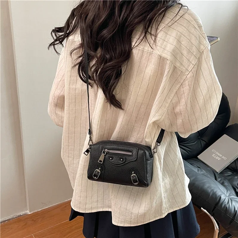 

Stylish Crossbody Bag For Women Leather Material Messenger Inspired Elegant Look By Famous Designer Luxury Brand