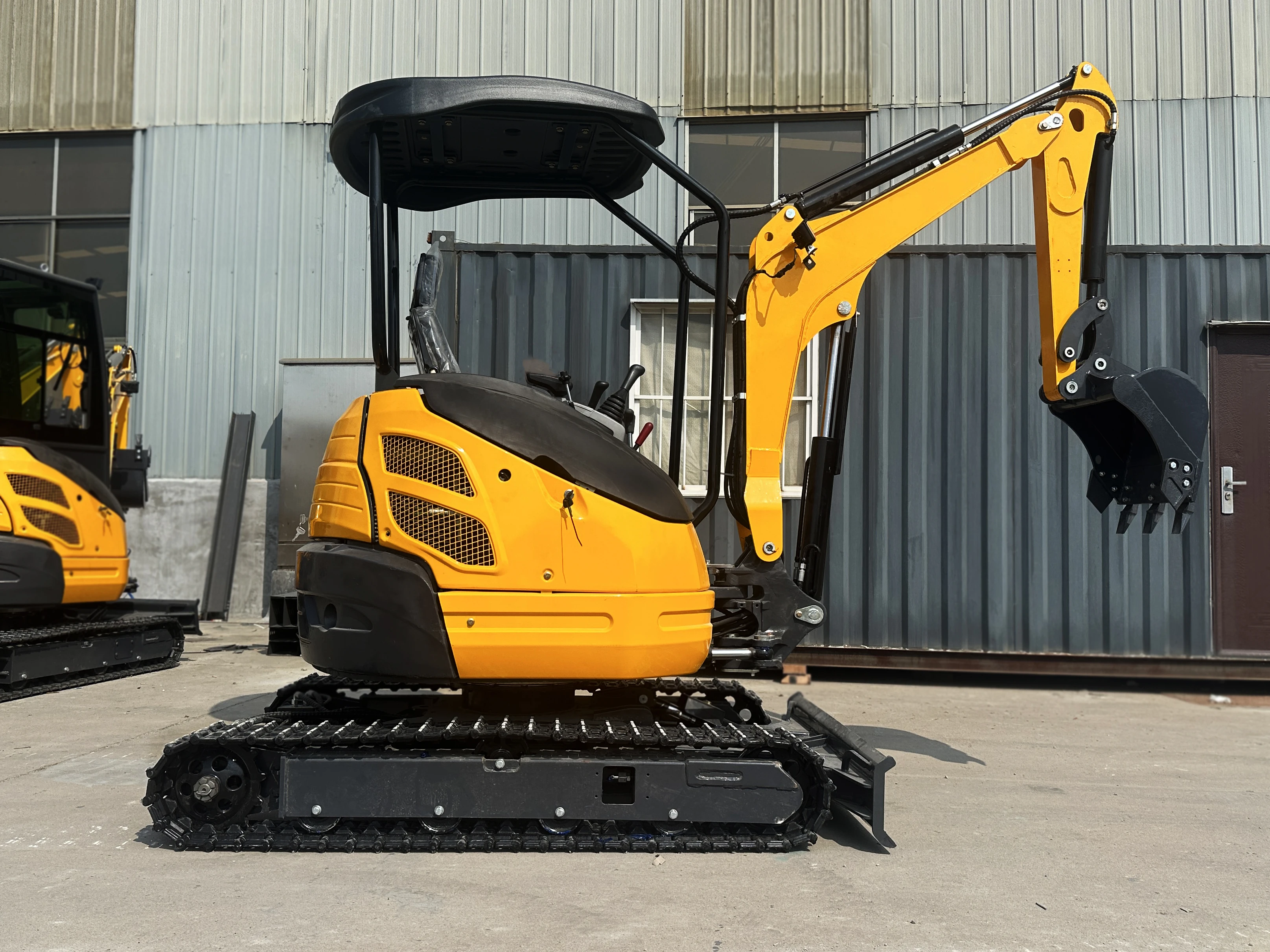 2 Ton 2.5 Ton Excavator China Mini Hydraulic Excavator Mini Bagger Free Shipping Micro Digger Factory Yanmar Small Excavator