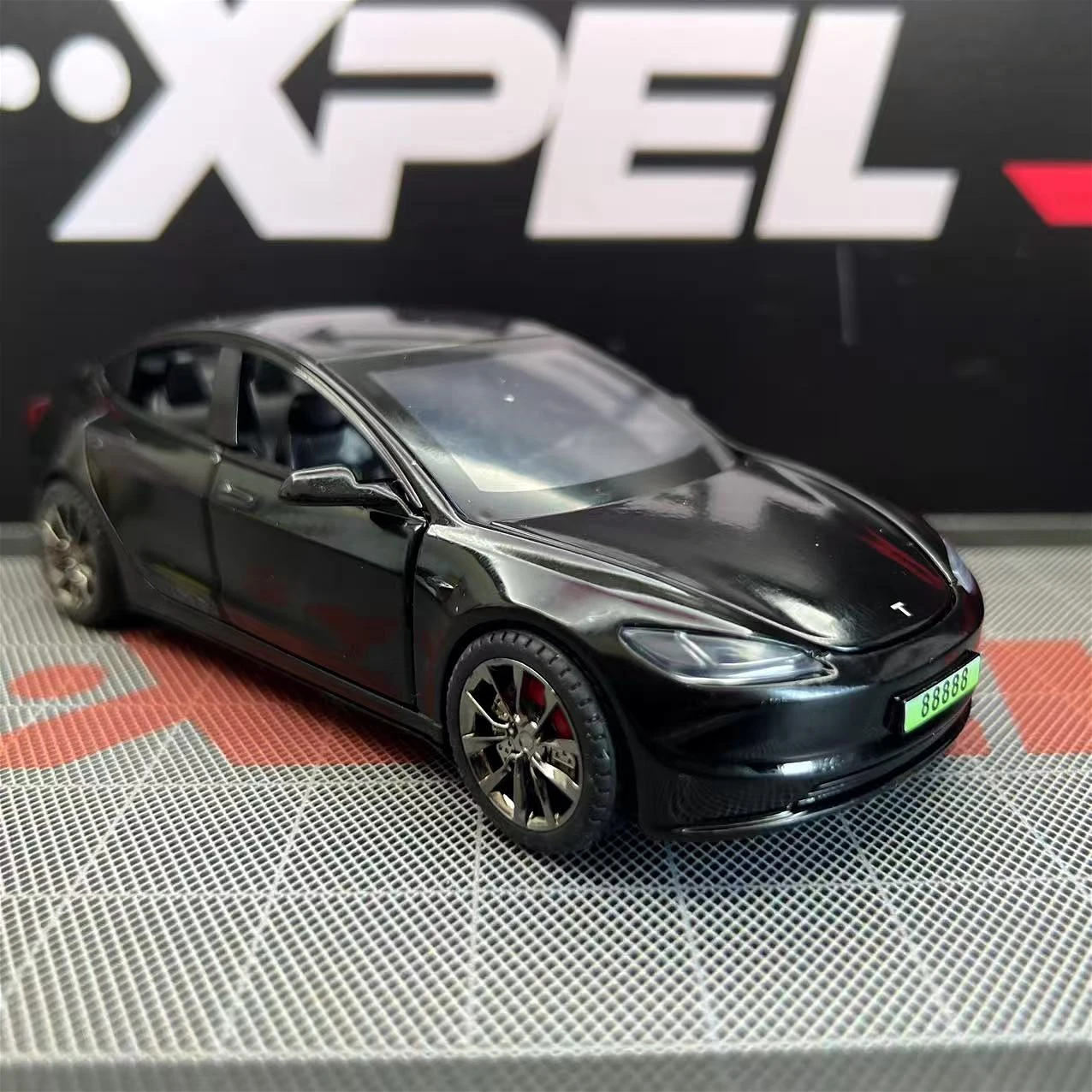 1:32 tesla modelo 3 liga modelo de carro simulação som e luz puxar para trás carro de brinquedo carro de metal meninos coleção ornamentos presente