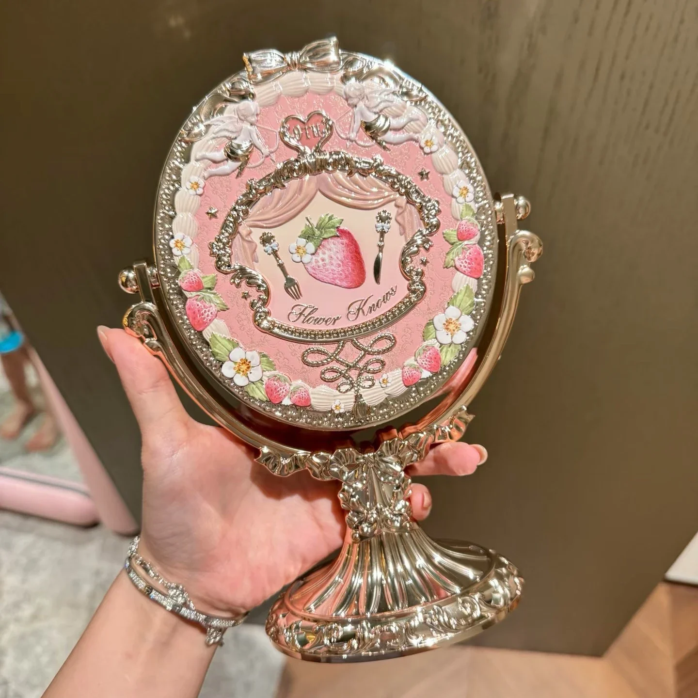 Flower Knows 9th Anniversary  3pcs Makeup Tool Kit Desktop Mirror Air Cushion Comb Brush Bucket