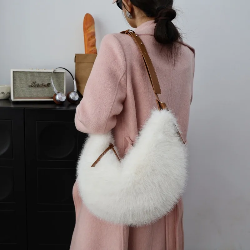 

Luxury Faux Fox Fur Crescent Moon Shoulder Bag Fluffy Dumpling Crossbody Bag Large Capacity Women Fashion Handbag