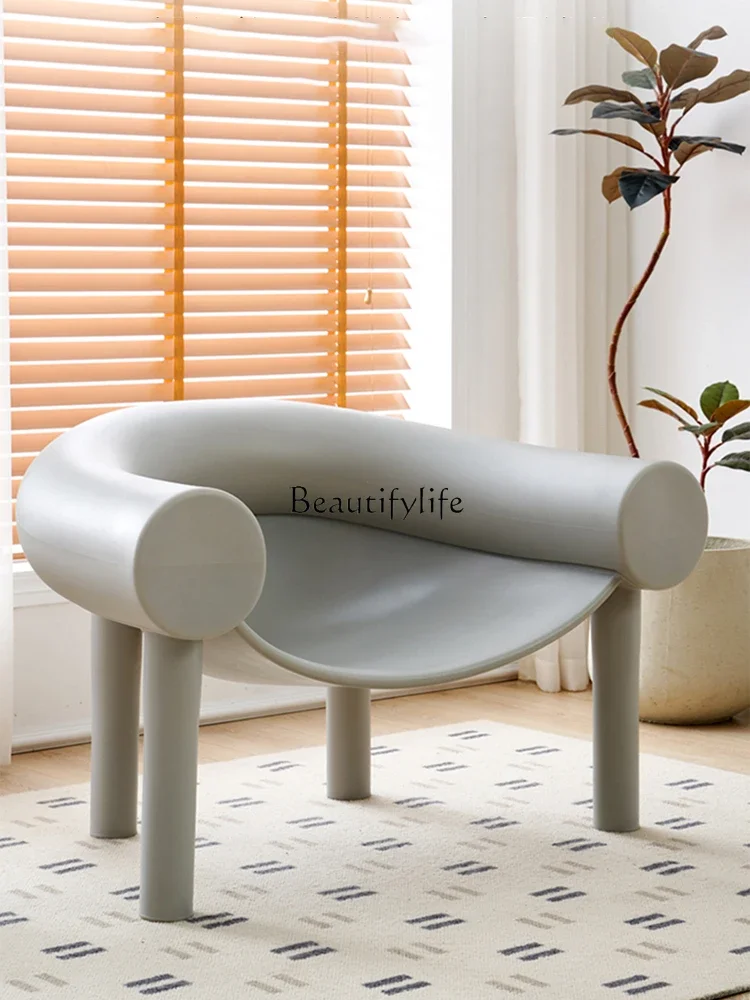 Designer casual sofa chair simple modern creative high-end Nordic living room horseshoe chair