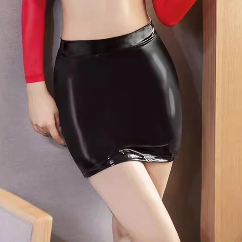 Sexy Mini-Damenkleid aus engem Leder, hüftumarmender Rock, glänzendes Lackleder, Bar, Nachtclub, Halloween-Röcke