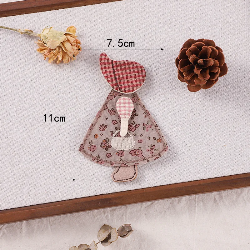 

1PCS New Forest Fabric Cute Cartoon Girl Brooch for Women DIY Patchwork Clothing Embellishment Decor Portable Charms
