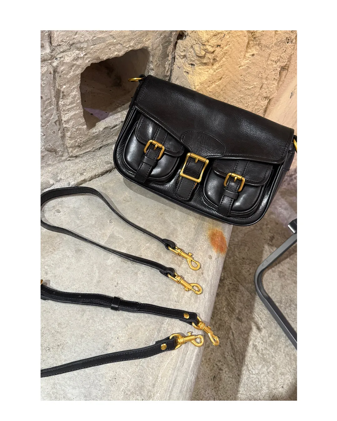Designer-Handtasche aus pflanzlich gegerbtem Rindsleder, handgefertigt, modische lässige Damen-Umhängetasche aus echtem Leder. – Detail 2