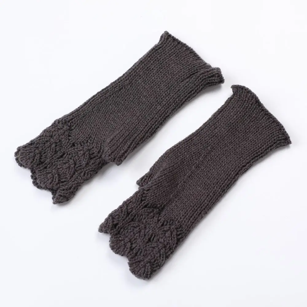 Cute Vintage Knitted Gloves Half Finger Hollow Out Winter Wool Gloves Korean Style Windproof Crochet Flower Mittens Outdoor