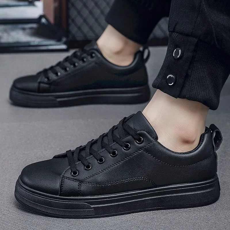 

2026 Men Skateboarding Shoes Flats Sneakers White Shoes For Men Casual Sports Wear-resistant Breathable Trendy Men's Sneakers Yo
