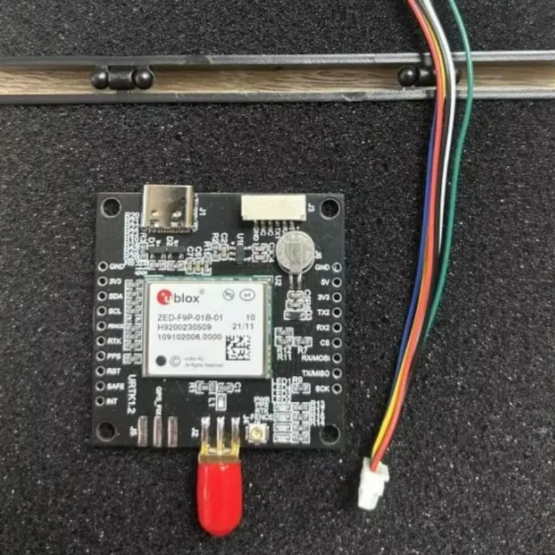 AeroPartsZED-F9P-01B-01 Excellent Board Works Serial I2C And SPI ESP32 Controlling I2C And SPI UM982