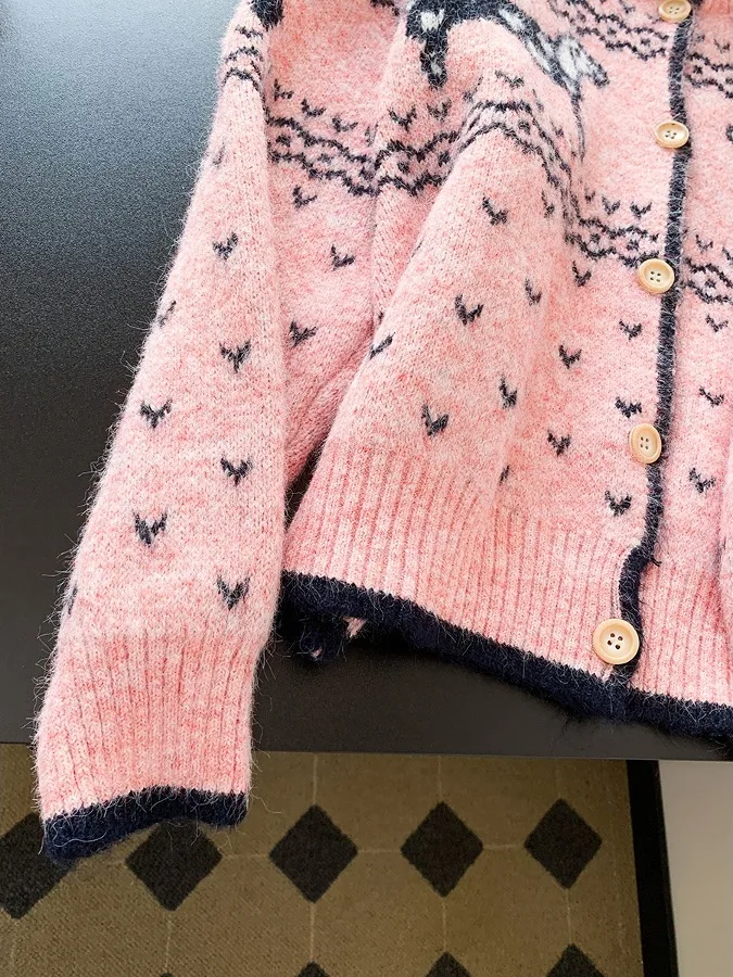 Cardigan aperto con motivo floreale lavorato a maglia dolce rosa Top Guangzhou Tredicesimo Fac Donna Autunno Inverno Camere Swe...