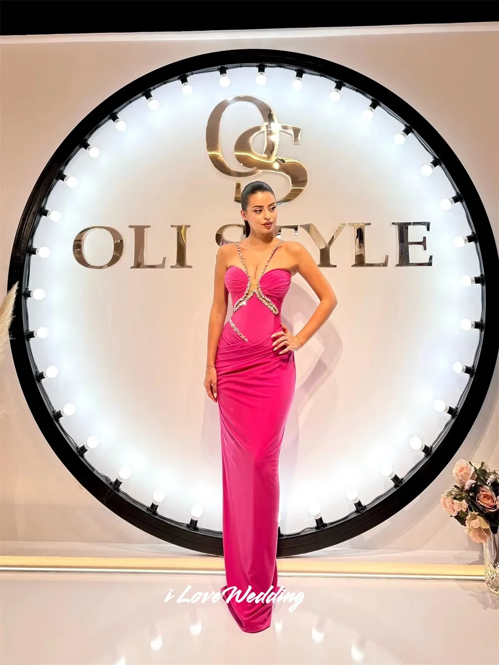 Rose Red Halter Hals Uitgesneden Plooien Galajurk Kristal Zeemeermin Vestidos De Noche Vloerlengte Avondjurken Geplooid Op maat