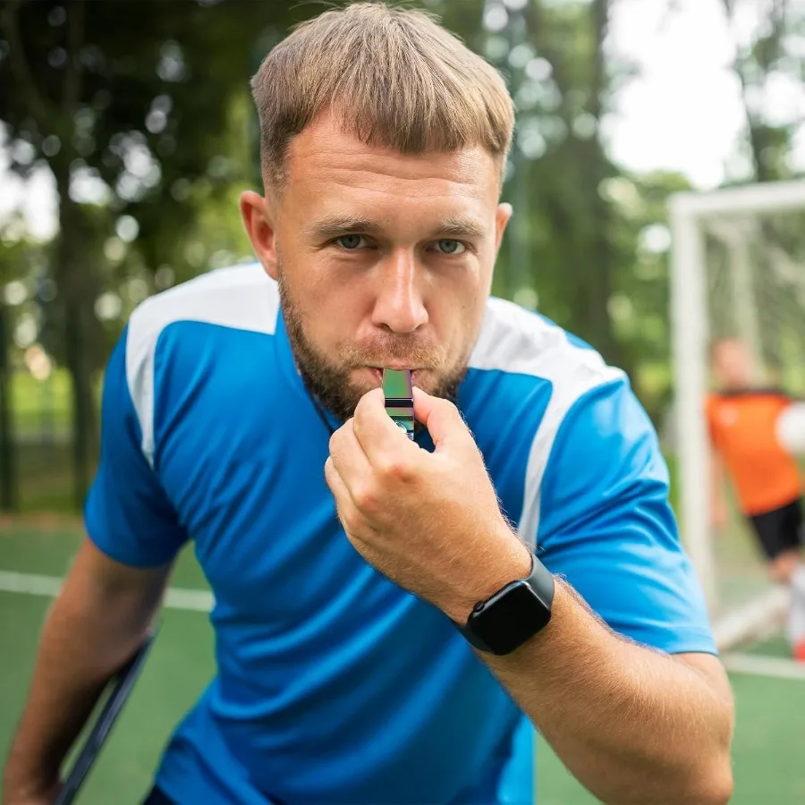 2 حزمة صافرة المدرب مع الحبل الفولاذ المقاوم للصدأ صافرة معدنية الملونة المدرب صافرة السائبة بصوت عال الرياضة صافرة للمعلمين Coa