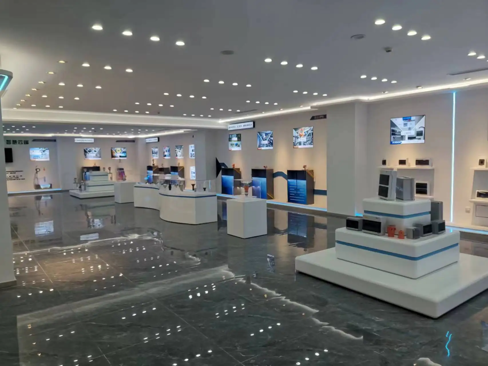 100% Original VEGAMET 341 Industrial Grade Instrument Built-in Controller and Display for Level Sensors Plastic Material