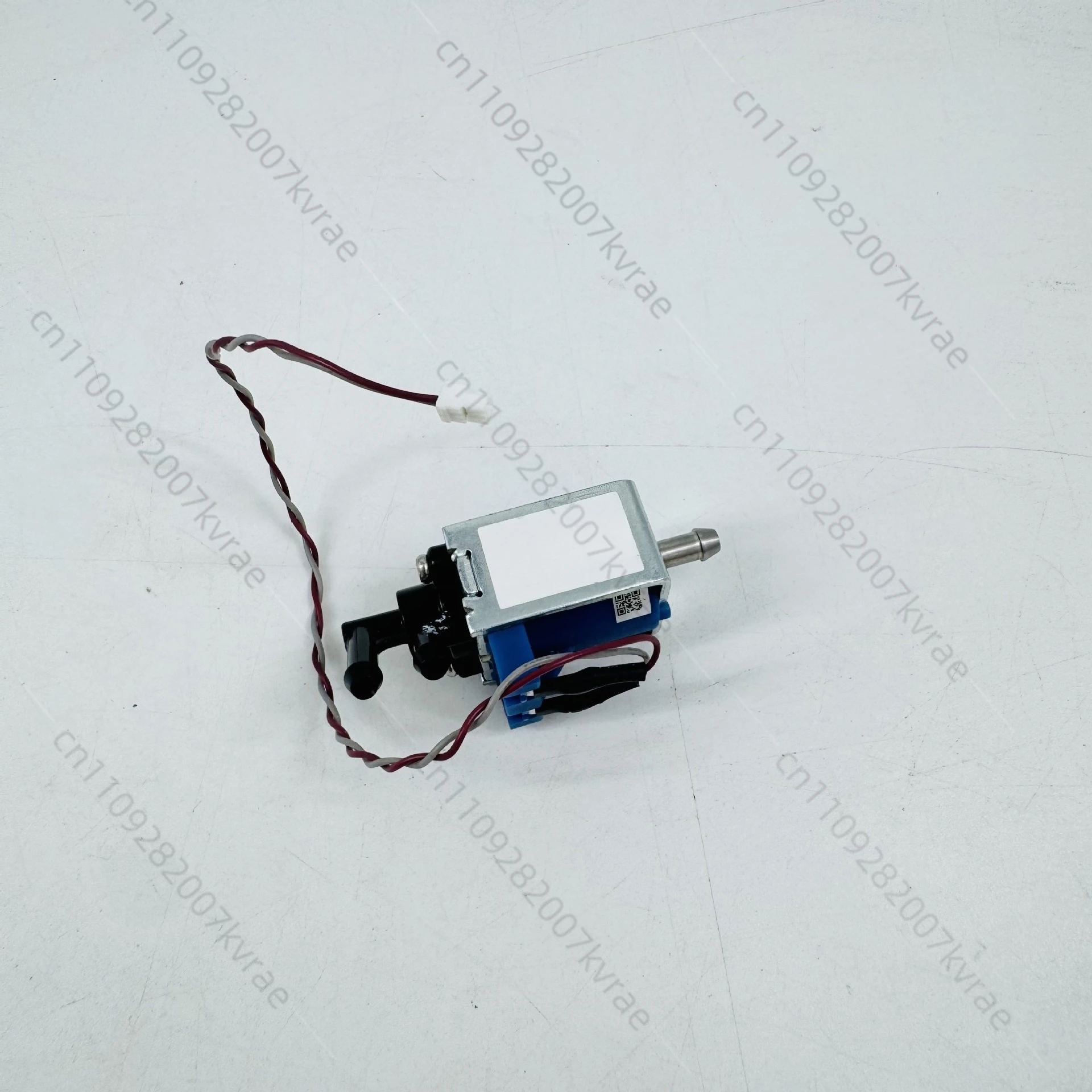 moteur-de-balayeuse-pour-stone-q-revo-s7-s8-pro-ultra-electrovanne-pompe-a-eau