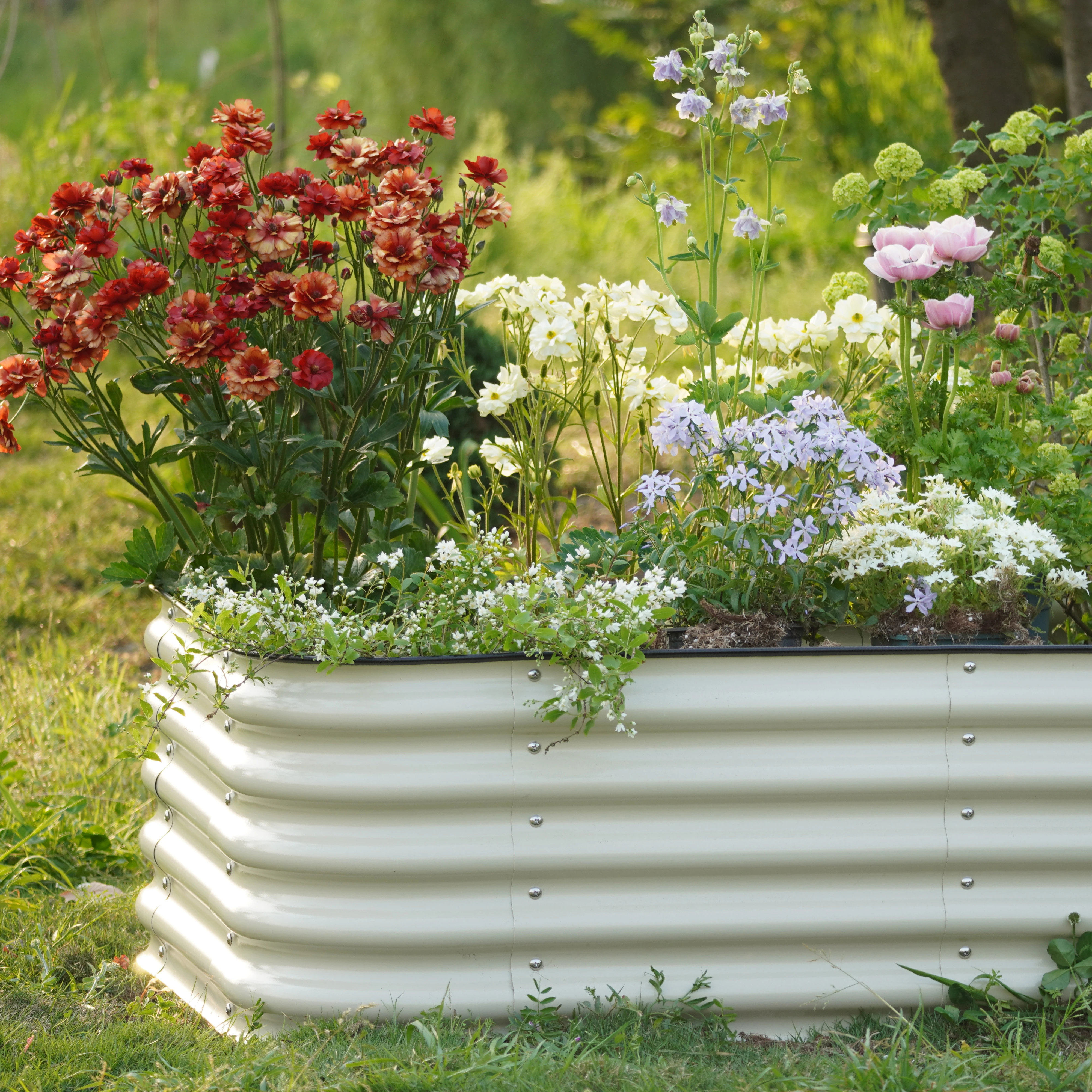 سرير حديقة مرتفع مجلفن في الهواء الطلق صندوق زراعة معدني من الفولاذ المرتفع للخضروات ذات الجذور العميقة والزهور طقم سرير مرتفع كبير